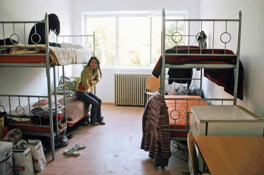 Mită de la 150 de euro în sus pentru un loc în căminele studențești din Chișinău.