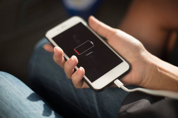 Trucuri prin care poţi creşte durata de viaţă a bateriei de la smartphone.