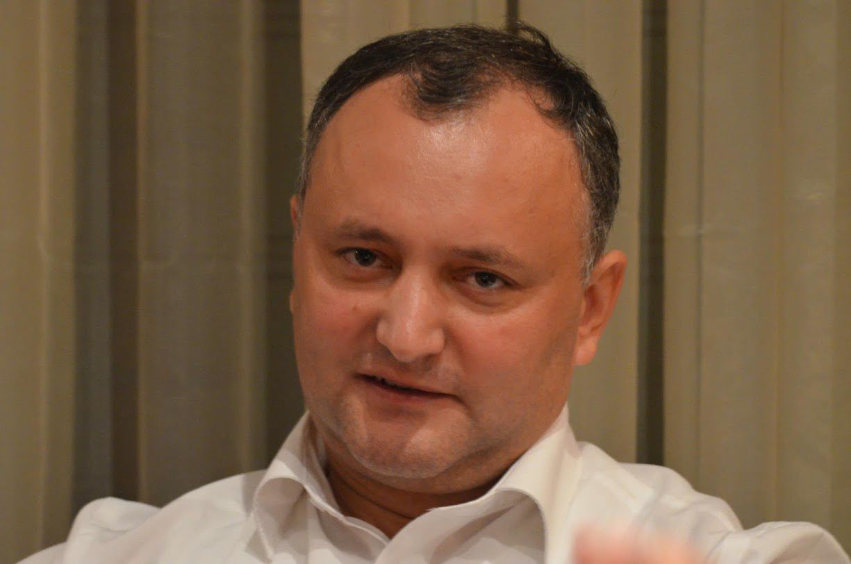 Игорь Додон раскритиковал инициативу депутата-демократа Владимира Плахотнюка, касающуюся прекращения вещания российских каналов телевидения на территории Республики Молдова.