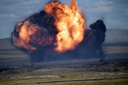 Взрыв на полигоне произошел в четверг во время испытания жидкостной реактивной двигательной установки. 