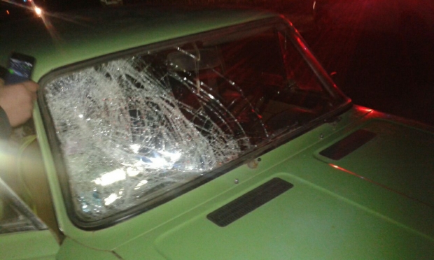 Două minore au fost lovite de un automobil de model „Vaz”. Foto: realitatea.md