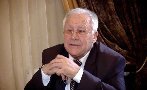 Дмитрий Дьяков отметил, что смог бы стать хорошим президентом.