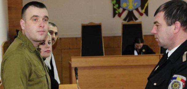 Astfel, Pavel Grigorciuc va fi eliberat din izolator astăzi, la orele 12, iar Mihail Amerberg - la orele 15.