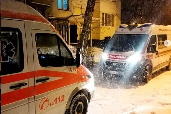 Врачи из Италии проехали 4000 км, чтобы молдаванин встретился с семьей в Кишинёве.