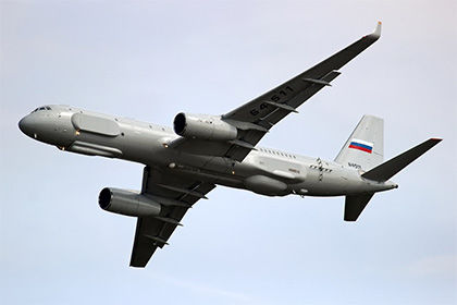 Самолет Ту-214Р вошел в воздушное пространство Сирии и приземлился на аэродроме Хмеймим.