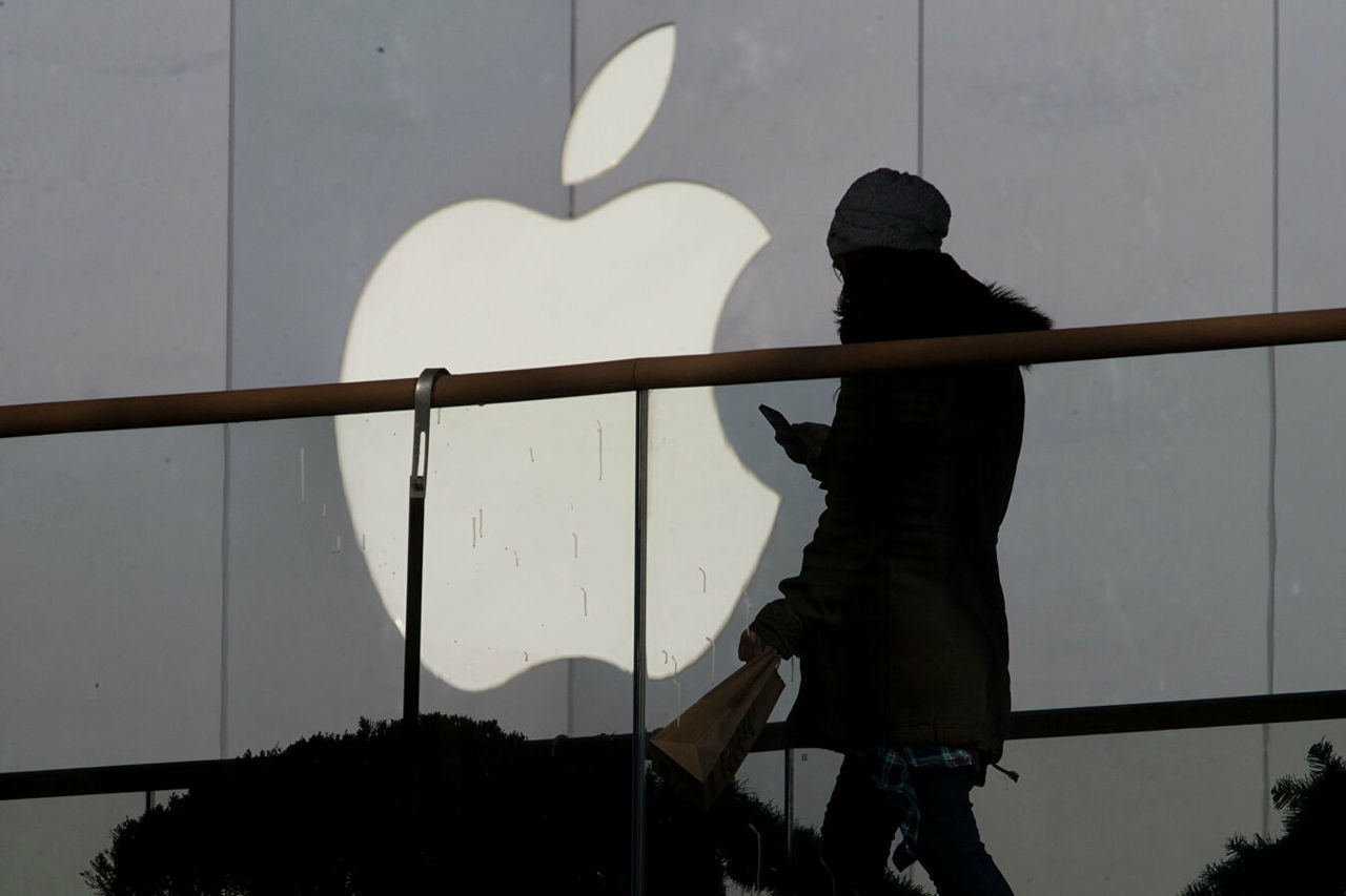 СМИ сообщили о планах Apple выпустить iPhone с тремя камерами.
