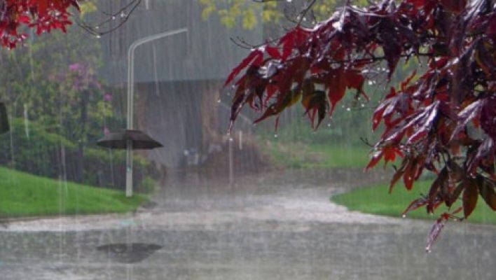 Pentru următoarele zile meteorologii prognozează ploi și temperaturi mai scăzute. Foto: Romaniatv.net