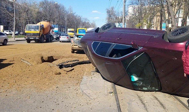 Опубликовано видео взрыва в Одессе.