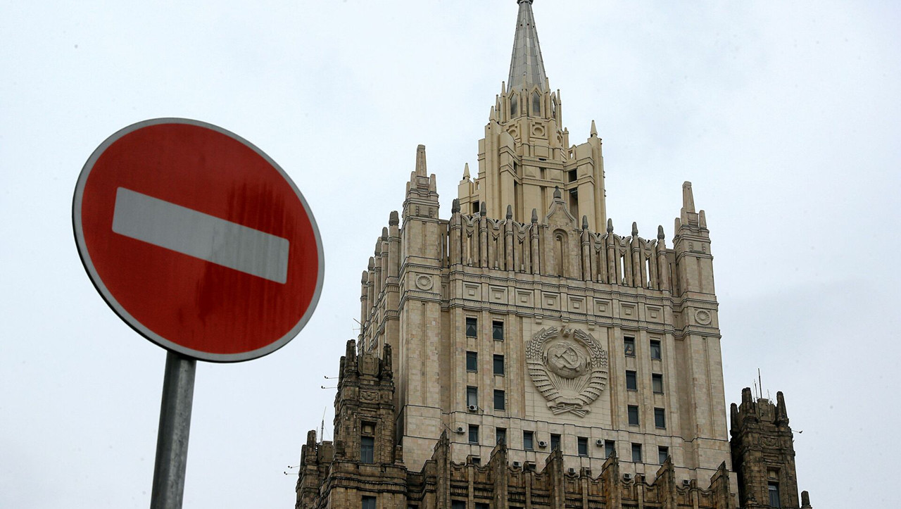 Правительство РФ составило список «недружественных стран».