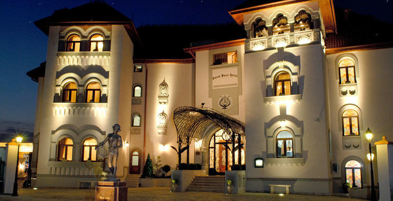 Palatul Suter, indicat drept cel mai luxos hotel din România.
