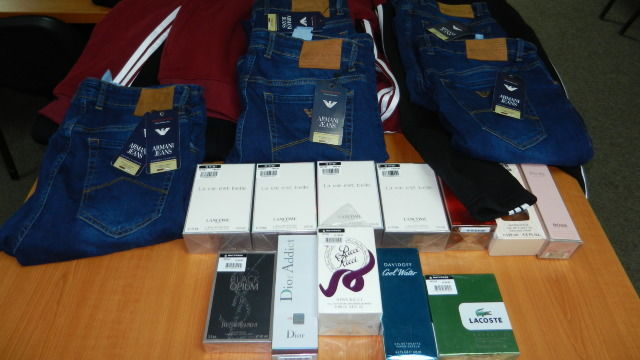 Produse contrafăcute în valoare de 670 de milioane de euro au fost confiscate în 2016 la granițele UE. 