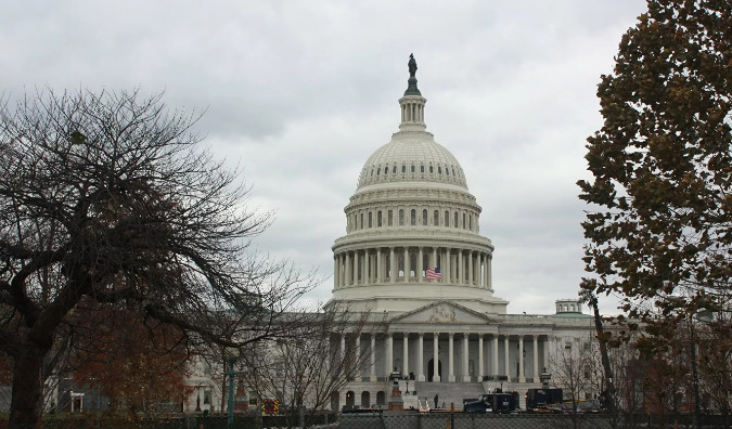В США из-за коронавируса закроют Капитолий.