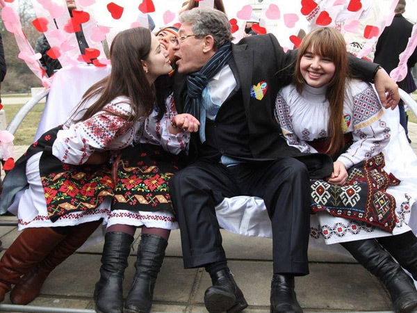 - Eu nu m-am ocupat de miting. Eu am făcut dragoste, - a declarat Ghimpu corespondentului portalului.