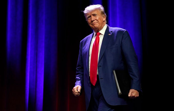 Трамп отказался от участия в первом раунде предвыборных дебатов.
