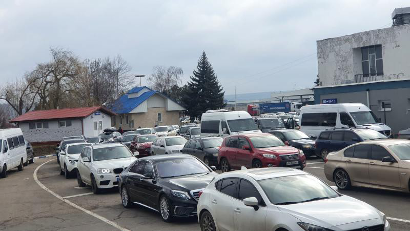За последние 12 часов в Молдову въехало более 10 000 украинцев.