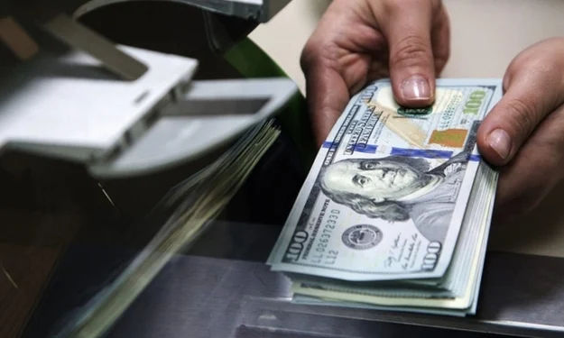 Банки РФ столкнулись с нехваткой валюты после возобновления ее продажи.