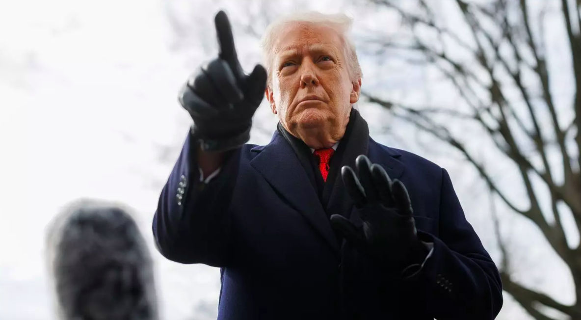 Трамп: Европе следует сосредоточиться на войне РФ и Украины, а не на Гренландии.