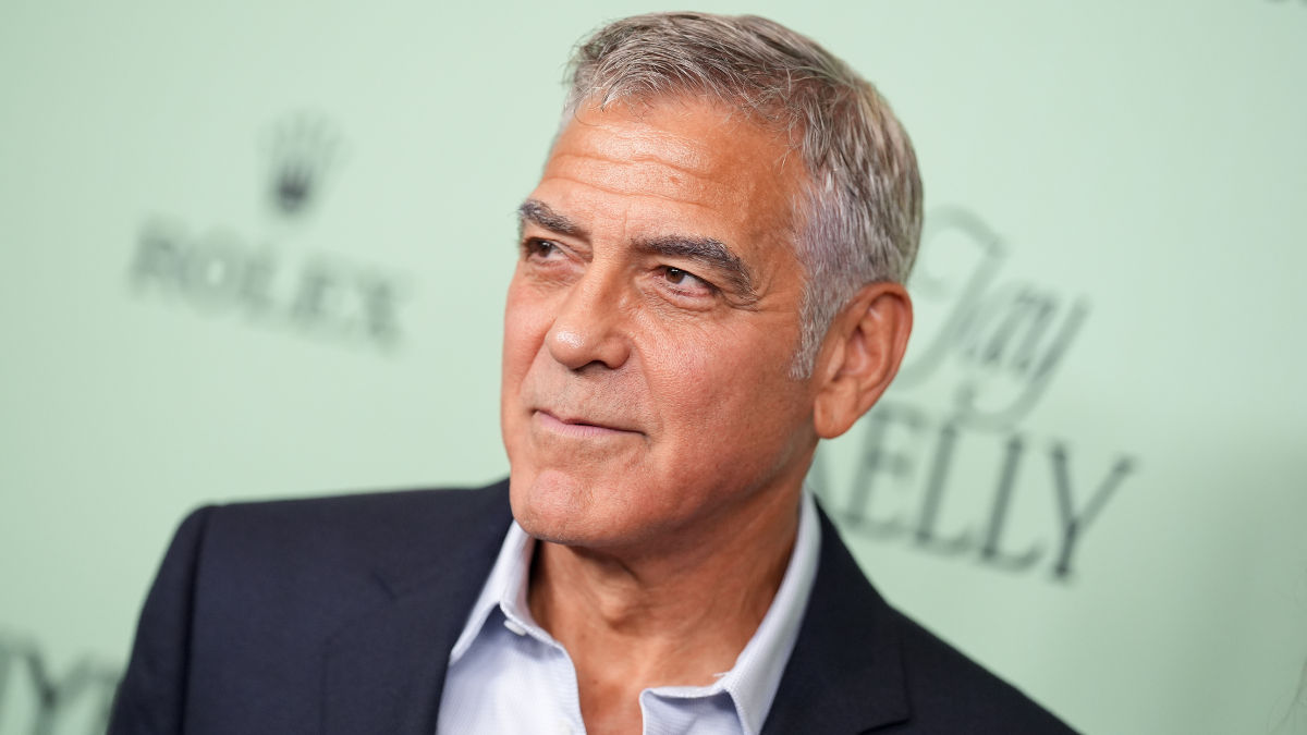 George Clooney a recunoscut că a consumat droguri.