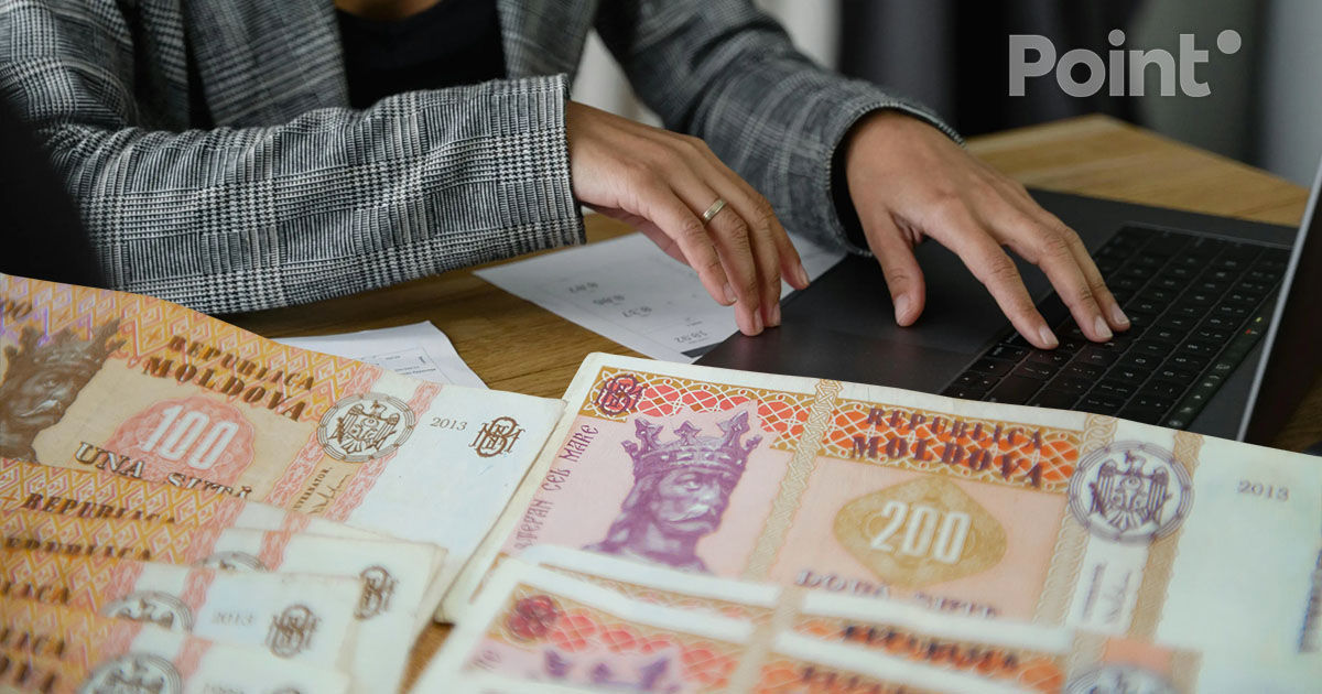 Iniţiativa PAS de plafonare a salariilor directorilor ANRE, CNPF şi ANRC, criticată de instituţiile europene.