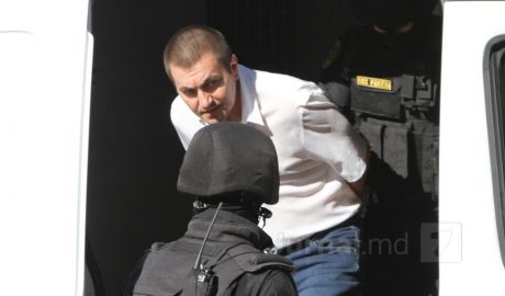 Многочисленные ходатайства защиты Платона рассматривал судья Михай Дьякону, принявший решение о переносе заседания. Фото: jurnal.md