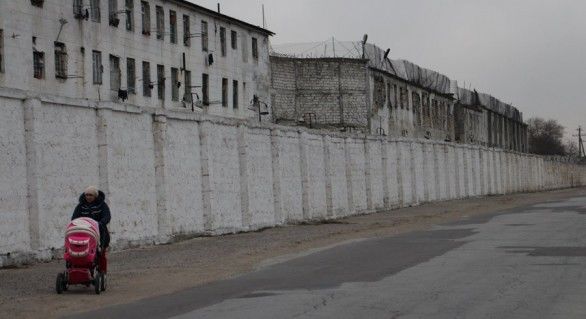 Şeful de securitate al Penitenciarului Nr.4 va plăti jumătate de milion de lei