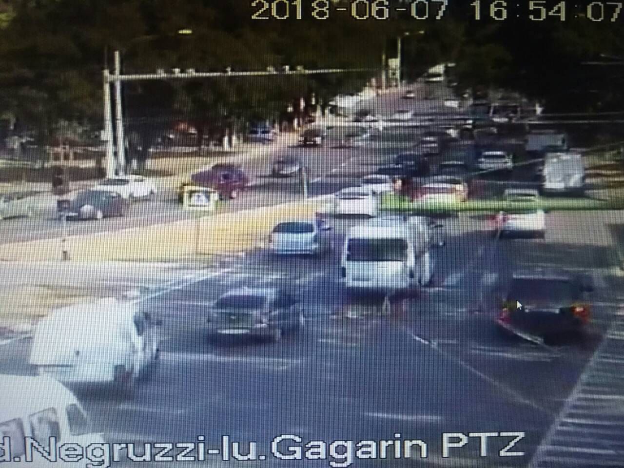 В Кишиневе произошло два ДТП, на дорогах пробки.