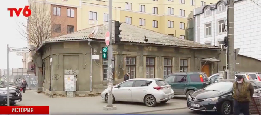 Памятник архитектуры в самом центре Кишинева может обрушиться и навредить прохожим.