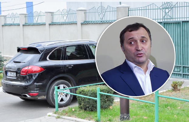 Filat: din greşeală, am acceptat un Porsche Cayenne.