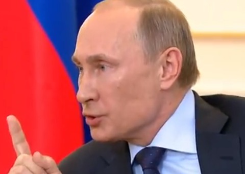 Эксперты гадают, что заставило российского президента приостановить "крымский поход".