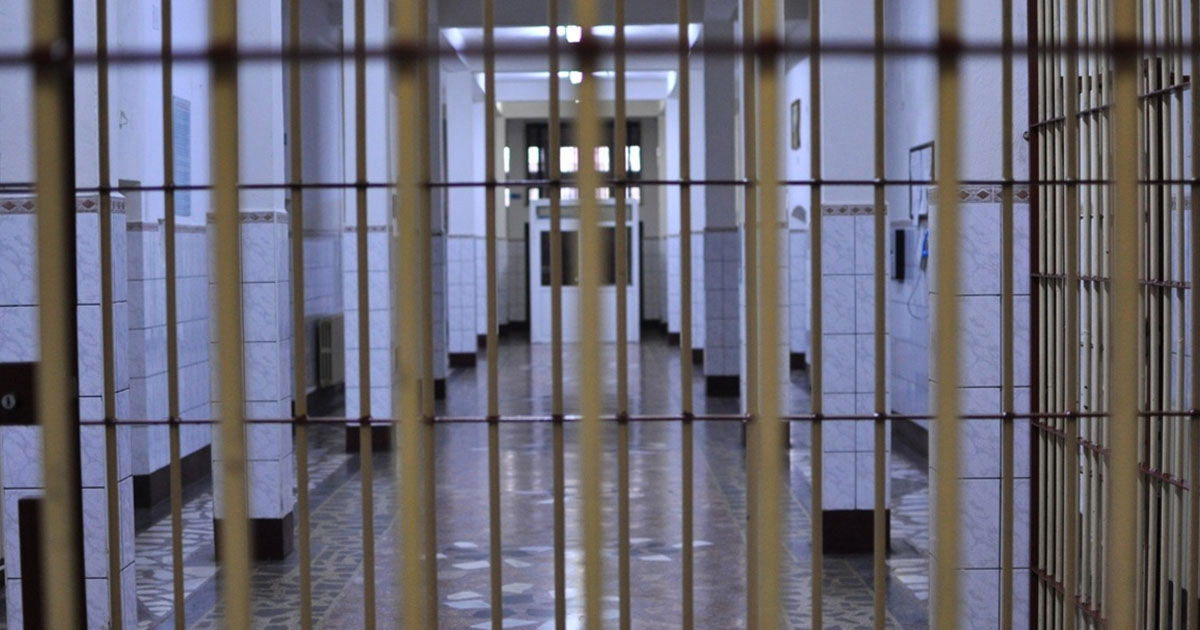 В Кишинёве пенсионер убил сожительницу из ревности и получил 20 лет тюрьмы.