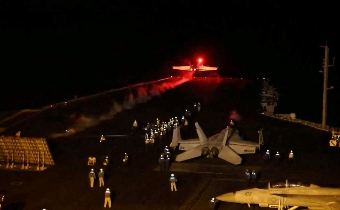 США и Британия вновь ударили по объектам хуситов в Йемене.