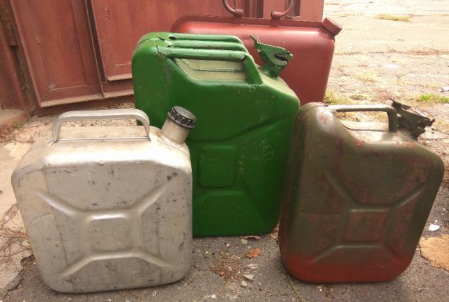 Продукция на АЗС реализовывалась без разрешительных документов.