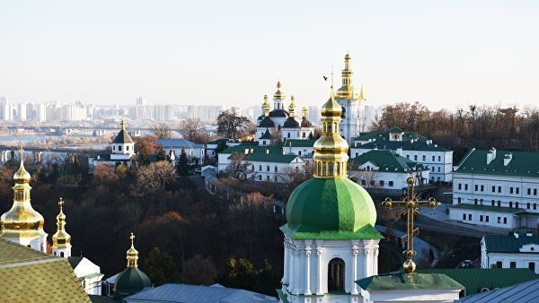 Суд в Киеве приостановил переименование УПЦ.