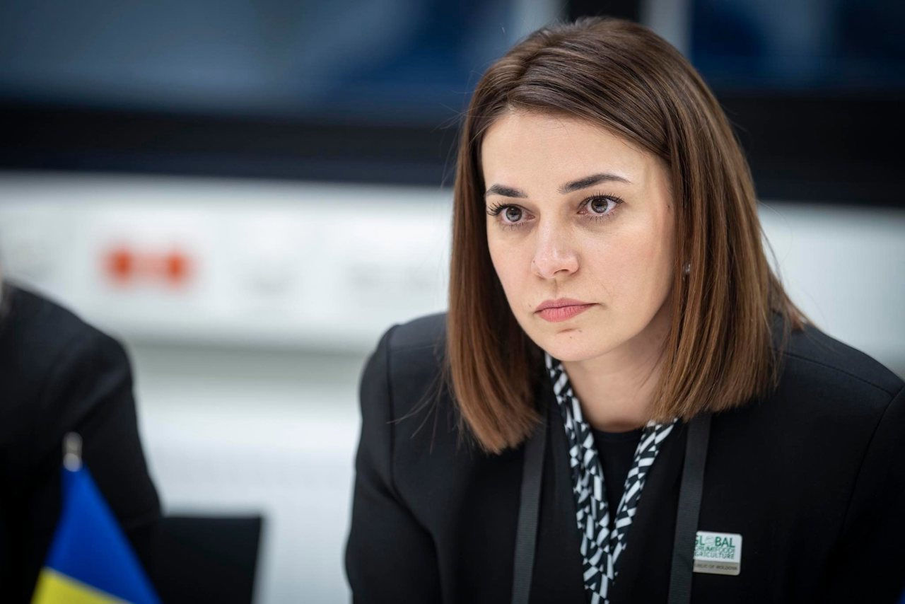 Ministra Agriculturii și-a împrumutat propria firmă cu peste două milioane de lei.