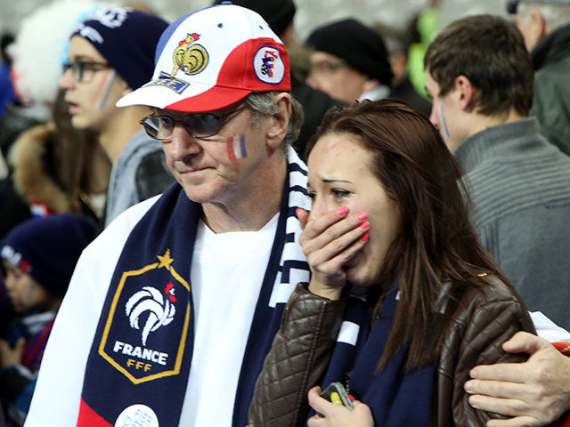 Целью одного из смертников в Париже были болельщики на трибуне Stade de France. Фото: Global Look Press
