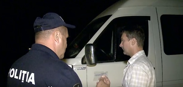 В Кишиневе пьяный водитель пытался подкупить полицейского.