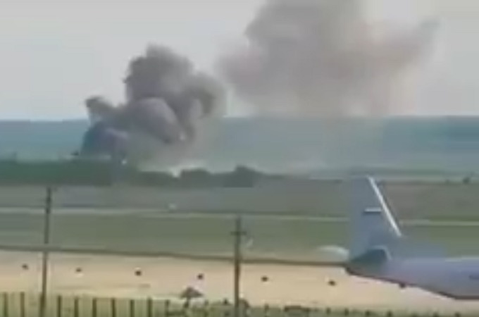 Momentul prăbuşirii avionului rusesc în Siria: Nu există supravieţuitori. Foto: protv.ro