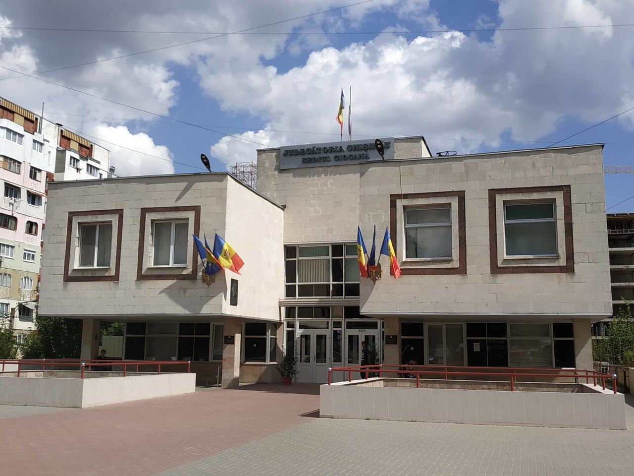 ВСМ попросил власти выделить 3,5 млн леев на ремонт здания суда на Чеканах.