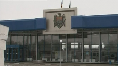 Punctele de trecere a frontierei Cosăuţi – Iampoli şi Soroca – Ţekinovka au fost închise.