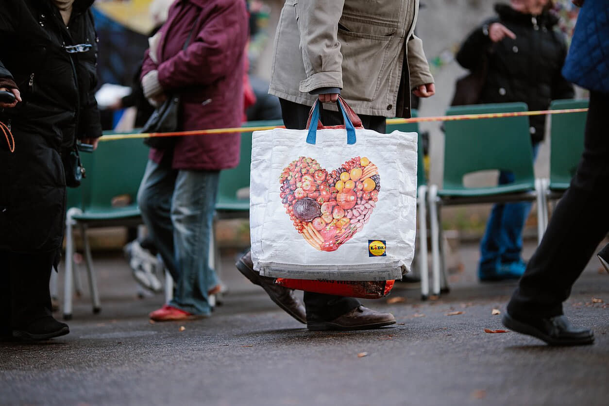 Aproape 700.000 de lituanieni se află în risc de sărăcie.