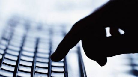 Sute de bloggeri ruși sunt plătiți de Moscova pentru a inunda Internetul cu comentarii antioccidentale și pro-Kremlin. Foto: ziare.com