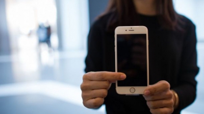 Federaţia Rusă urmează să interzică produsele Apple ca rezultat al unei noi legi care forţează serviciile online din ţară să îşi stocheze datele local, scrieyoda.ro.