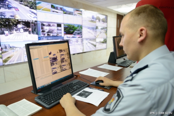 Aplicaţia „e-Trafic” şi serviciul de sms la numărul scurt: 9023, lansate acum 2 luni pentru documentarea încălcărilor în traficul rutier, s-au dovedit a fi eficiente.