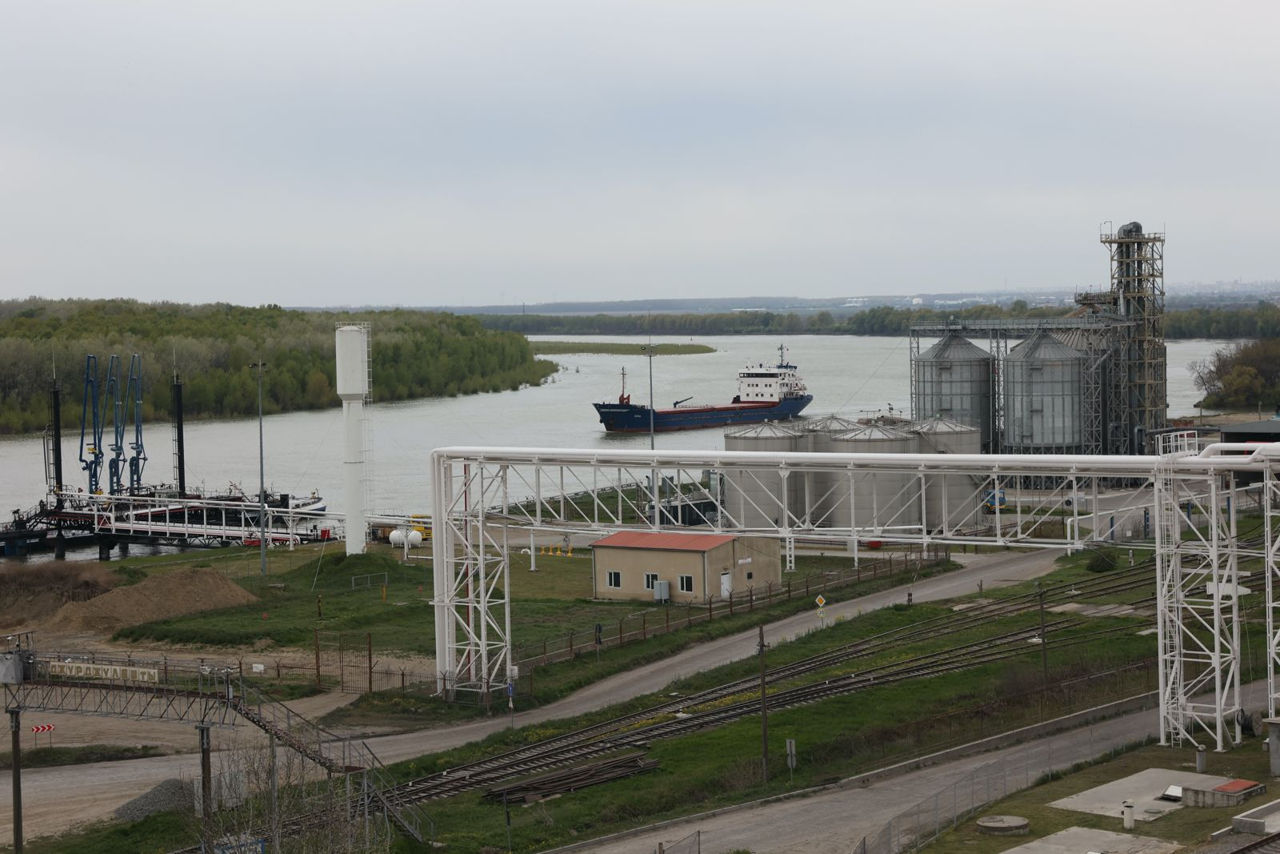 Portul Giurgiulești ar putea juca un rol-cheie în crearea stocurilor de urgență de produse petroliere.