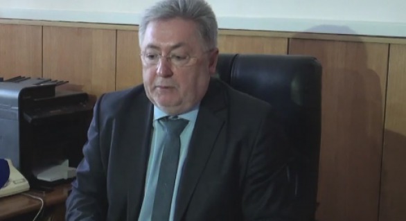 Acesta a evitat să ofere mai multe detalii, spunând că se va da cu părerea privind vinovăția angajaților primăriei odată cu primele rezultate ale anchetei.
