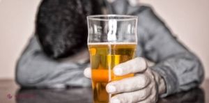 O mamă din Ungheni, amendată pentru că fiul ei a băut alcool la școală. Foto: Ziarul Național