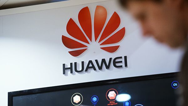 Huawei назвала обвинения минюста США политическим преследованием.