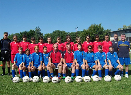 Женская сборная Молдовы U-17 проиграла все матчи в рамках отборочного мини-турнира к чемпионату Европы по футболу 2013 года. Фото: moldova.sports.md