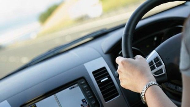 Proiectul, prin care peste jumătate de milion de conducători auto urmau să-și schimbe permisul de conducere până în 2019, va fi modificat radical. 