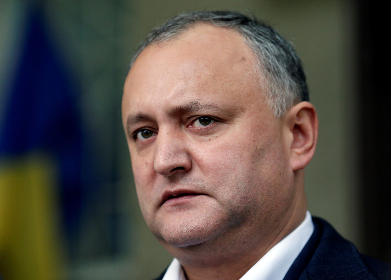 Dodon, a semnat o inițiativă legislativă cu privire la interzicerea explorării și exploatării gazelor de șist pe teritoriul Republicii Moldova.